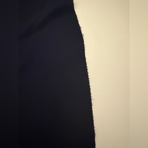 Club Monaco Navy Nataliyah Skirt, size small - Picture 4 of 5